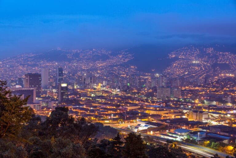 Quand partir à Medellín en Colombie : différences entre haute et basse saison